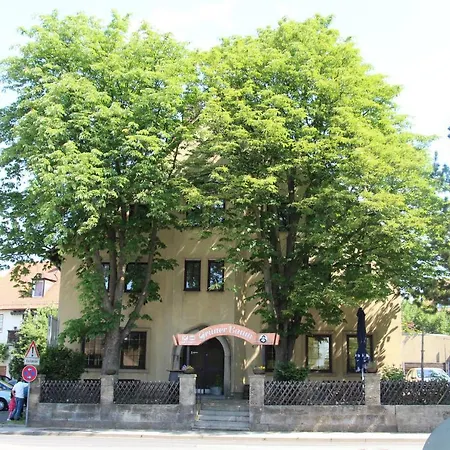 Gruner Baum